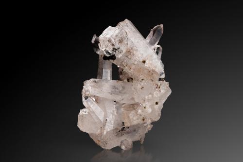 Sellaite with Quartz and Uvite<br />Brumado, Bahia, Northeast Region, Brazil<br />6 x 3.5 x 8 cm / main crystal: 2.0 cm<br /> (Author: MIM Museum)