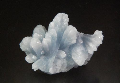Celestine<br />Wessels Mine, Hotazel, Kalahari manganese field (KMF), Northern Cape Province, South Africa<br />3.1 x 2.4 cm<br /> (Author: Michael Shaw)