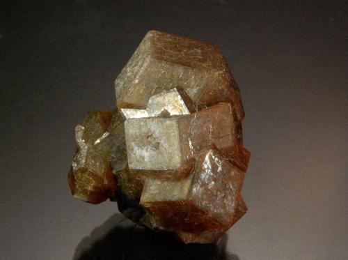 Andradite<br />Stanley Butte area, Stanley Butte, Stanley District, San Carlos Indian Reservation, Graham County, Arizona, USA<br />2.4 x 2.1 cm<br /> (Author: Michael Shaw)