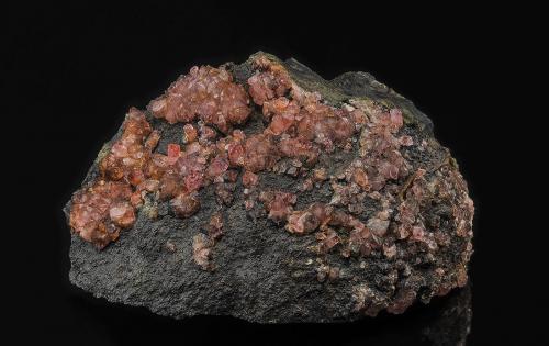 Rhodochrosite<br />Mina Potosí, nivel 10, Santo Domingo (Francisco Portillo), Distrito Santa Eulalia, Municipio Aquiles Serdán, Chihuahua, México<br />9.4 x 4.9 cm<br /> (Author: am mizunaka)