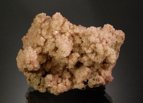 Chabazite-Ca (variety phacolite)<br />Csódi Hill, Dunabogdány, Szentendre District, Pest County, Közép-Magyarország Region, Hungary<br />8.3 x 6.2 x 4.6 cm<br /> (Author: Michael Shaw)