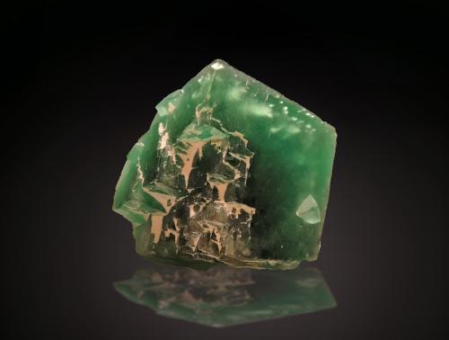 Fluorite<br />Mandrosonoro, Ambatofinandrahana District, Amoron'i Mania Region, Fianarantsoa Province, Madagascar<br />52 mm x 48 mm x 44 mm<br /> (Author: Firmo Espinar)