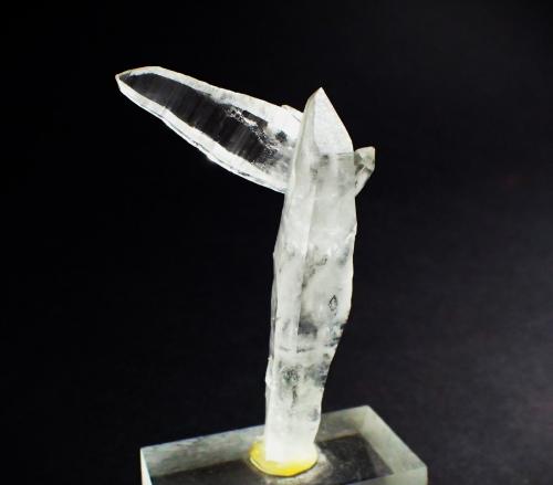 Quartz<br />Rauris Valley, Zell am See District, Hohe Tauern, Salzburg, Austria<br />70 mm x 45 mm x 20 mm<br /> (Author: Don Lum)