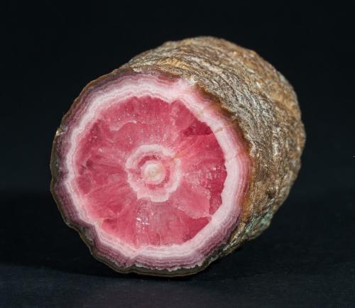 Rhodochrosite<br />Capillitas Mine, Andalgalá Department, Catamarca, Argentina<br />2,5 cm in diameter<br /> (Author: Tobi)