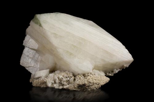 Orthoclase (variety adularia)<br />Piz Medel, Lukmanier Pass, Grischun (Grisons; Graubünden), Switzerland<br />20 x 13 x 13 cm / main crystal: 19.7 cm<br /> (Author: MIM Museum)
