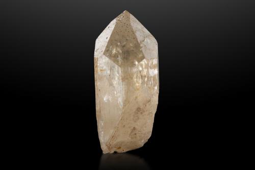 Armenite<br />Alpe Wasen, Valle Ganter, Zona paso Simplon, Brig, Wallis (Valais), Suiza<br />1.5 x 1.5 x 2.5 cm / main crystal: 2.1 cm<br /> (Author: MIM Museum)