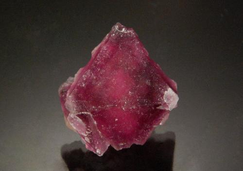 Fluorite<br />Surprise Mine #2, Cookes Peak District, Luna County, New Mexico, USA<br />2.5 x 2.1 cm<br /> (Author: Michael Shaw)