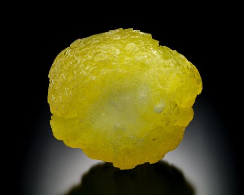 Brucite<br />Killa Saifullah District, Balochistan (Baluchistan), Pakistan<br />7.5 x 7 x 4 cm<br /> (Author: MIM Museum)