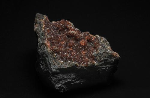 Rhodochrosite, Quartz (variety chalcedony)<br />N'Chwaning I Mine, N'Chwaning mining area, Kuruman, Kalahari manganese field (KMF), Northern Cape Province, South Africa<br />9.0 x 5.8 cm<br /> (Author: am mizunaka)