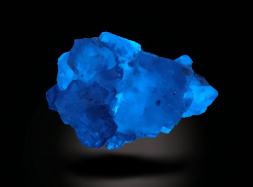 Fluorite<br />Jaimina Mine, Obdulia vein, Caravia mining area, Trechorio, Carrales, Caravia, Comarca Oriente, Principality of Asturias (Asturias), Spain<br />63 mm x 45 mm x 35 mm<br /> (Author: Firmo Espinar)
