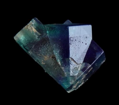 Fluorite
Blue circle quarry
 2cm (Author: parfaitelumiere)