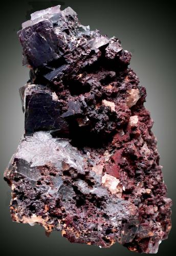 Goethita<br />Puerto de Valdecañas, Campillo de Deleitosa, Mancomunidad Villuercas-Ibores-Jara, Cáceres, Extremadura, España<br />36 x 25 x 21 mm.<br /> (Autor: José Luis Zamora)