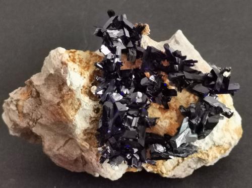 Azurite<br />Kerrouchen, Khénifra Province, Beni Mellal-Khenifra Region, Morocco<br />8.5 cm x 5.5 cm<br /> (Author: Enrique Llorens)