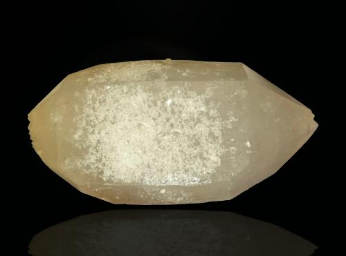 Quartz<br />Serrabal Mine, A Ponte Ulla-Santa Cruz de Ribadulla-San Pedro de Vilanova-Boqueixón-Codeso, Vedra/Boqueixón, Comarca Santiago, La Coruña / A Coruña, Galicia / Galiza, Spain<br />93 mm x 47 mm x 34 mm<br /> (Author: Firmo Espinar)