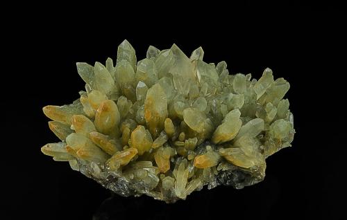 Quartz<br />Porticciolo, Rio Marina, Isla de Elba, Provincia Livorno, Toscana, Italia<br />10.1 x 7.3 cm<br /> (Author: am mizunaka)