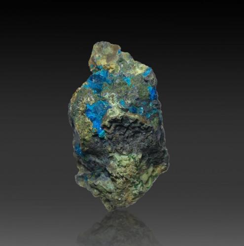 Chalcomenite<br />Majuba Hill Mine, Antelope District, Pershing County, Nevada, USA<br />28 x 19 x 10 mm<br /> (Author: SunYi)