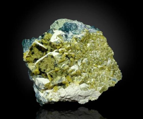 Fluorite<br />Holzmühlental Quarry, Flechtingen Hills, Flechtingen, Börde, Saxony-Anhalt/Sachsen-Anhalt, Germany<br />110 x 105 x 60 mm<br /> (Author: SunYi)