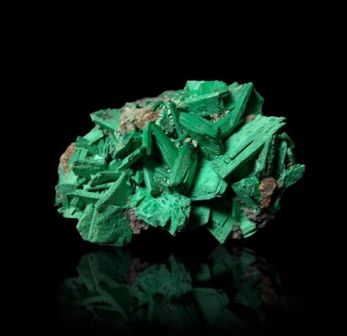 Malachite pseudomorph after Baryte<br />Shangulowé Mine, Kambove District, Katanga Copper Crescent, Katanga (Shaba), Democratic Republic of the Congo (Zaire)<br />43 x 30 x 21 mm<br /> (Author: SunYi)