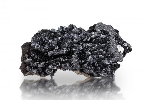 Groutite<br />Zavalie deposit, Holovanivsk Raion, Kirovohrad Oblast, Ukraine<br />11 x 7.5 x 4 cm / main crystal: 0.5 cm<br /> (Author: MIM Museum)