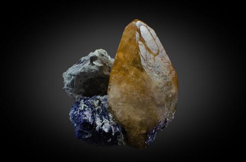 Calcite with Fluorite and Baryte<br />Denton Mine, Sub-Rosiclare formation, Goose Creek Mine group, Harris Creek Sub-District, Hardin County, Illinois, USA<br />12cm x 13.5cm x 8cm<br /> (Author: k-m.minerals)