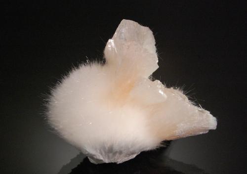 Mordenite and Heulandite<br />Rat's Nest Claim, Challis, Bay Horse District, Custer County, Idaho, USA<br />5.8 x 5.3 x 3.6 cm<br /> (Author: Michael Shaw)