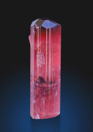 Elbaite (variety rubellite)<br />Sosedka vein, Malkhan (Malchan), Krasnyi Chikoy, Zabaykalsky Krai, Russia<br />Specimen height 3,5 cm<br /> (Author: Tobi)