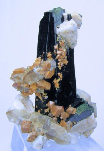 Aegirine, zircon, orthoclase, quartz
Mount Malosa, Zomba District, Malawi
80 mm x 72 mm x 38 mm (Author: Carles Millan)