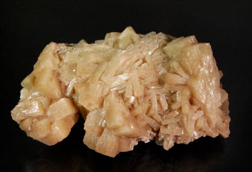 Baryte<br />Kálvária Hill, Csolnok, Komárom-Esztergom, Hungary<br />12.0 x 8.0 x 5.8 cm<br /> (Author: Michael Shaw)