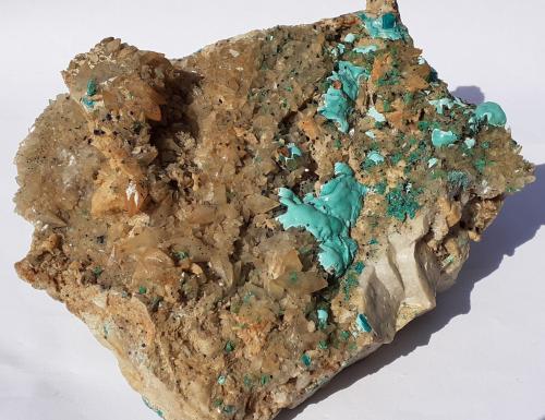 Malachite, Chrysocolla, Calcite<br />Falkenstein, Schwaz, Brixlegg-Schwaz area, Schwaz District, Inn Valley, North Tyrol, Tyrol/Tirol, Austria<br />16 x 15 cm<br /> (Author: Volkmar Stingl)