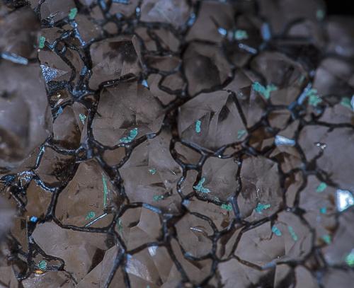Quartz, Malachite<br />It Mine, Kasaan Peninsula, Prince of Wales Island, Ketchikan District, Prince of Wales-Hyder Census Area, Alaska, USA<br /><br /> (Author: am mizunaka)