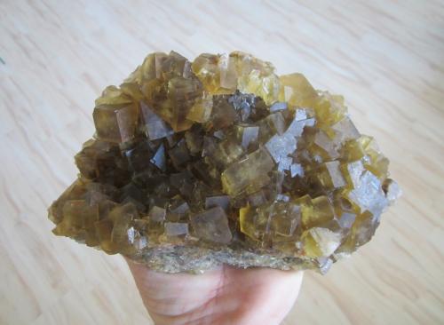 Fluorite<br />Aouli, Mibladen mining district, Mibladen, Midelt, Midelt Province, Drâa-Tafilalet Region, Morocco<br />Specimen size 19 cm, largest crystal 2,3 cm<br /> (Author: Tobi)