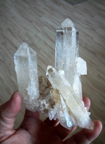 Quartz<br />Departamento Santander, Colombia<br />Specimen size and also largest crystal size 13 cm<br /> (Author: Tobi)
