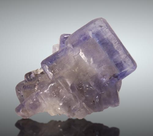 Fluorita<br />Mina Emilio, zona intermedia, filón Obdulia, zona Minera Caravia, La Rubiera, Loroñe, Colunga, Comarca de la Sidra, Principado de Asturias (Asturias), España<br />9x6cm, cristales de hasta 5cm<br /> (Autor: Raul Vancouver)