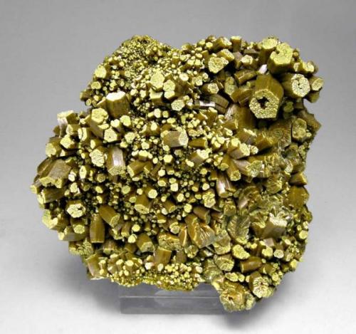 Mine des Farges, 150 meter deep, Ussel, Corrèze  France (1974)
Specimen size: 8.6 × 8.1 × 3.7 cm = 3.4” × 3.2” × 1.5”
Main crystal size: 1.1 × 1 cm = 0.4” × 0.4”
Former Silvane collection
Photo: http://www.fabreminerals.com/specimens/RSSLV-silvane-notable-specimens.php#AH52M4 (Author: Jordi Fabre)