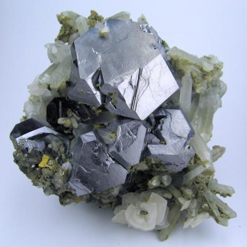 Galena, calcite, quartz
Dal’negorsk, Primorskiy Kray, Far-Eastern Region, Russia
90 mm x 90 x mm 50 mm (Author: Carles Millan)