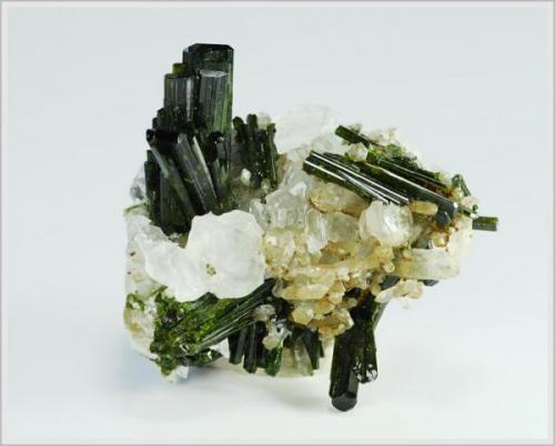 Epidote - Pampa Blanca - Huancavelica Department - Peru - large miniature (Author: jaysminerals)