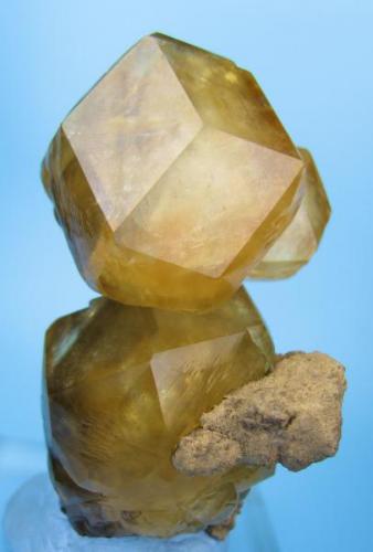 Calcite
Berry Materials Corp quarry, North Vernon Plant, NE edge of North Vernon, Jennings Co., Indiana, USA
70 mm x 40 mm x 35 mm

Full view (Author: Carles Millan)