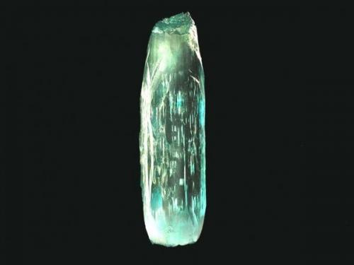 Beryl (variety aquamarine)
Jaquetó Brazil)
9,8 x 3 x 2,7 cm (Author: Granate)