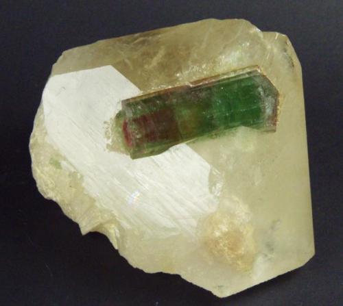 Tourmaline (Watermelon)
Minas Gerais (Brazil)
10 x 9 x 6,5 cm (Author: Granate)