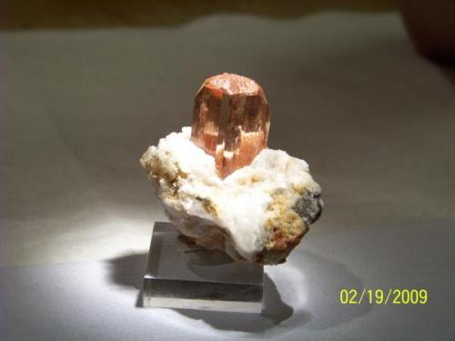 4.5 x 5 cm topaz on calcite from Katlang (Author: Jim)