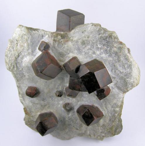 Almandine
Bozen, Süd Tirol
138 mm x 114 mm (Author: Carles Millan)