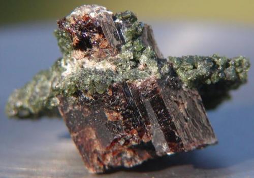 Vesuvianite & Diopside.
Ais-Dome, Otjihorongo, Omaruru District, Namibia.
4cm x 3cm x 2.1cm (Author: Debbie Woolf)