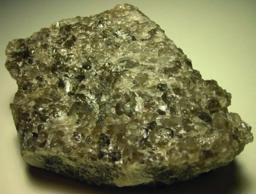 Smokey quartz, 11 cm, Woodlawn quarry, Wilmington, DE (Author: Turbo)