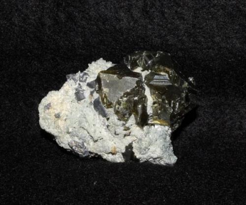 Sphalerite and galena from Septemvri Mine, Bulgaria. 5x3.5x2 cm. (Author: Jessica Simonoff)