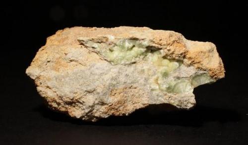 Wavellite from National Limestone Quarry, Pennsylvania. 8x5x3.5 cm. (Author: Jessica Simonoff)