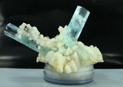 specimen size: 70x50x40mm；the longest crystal:40x10mm, from Batistan, Pakistan (Author: Walker)