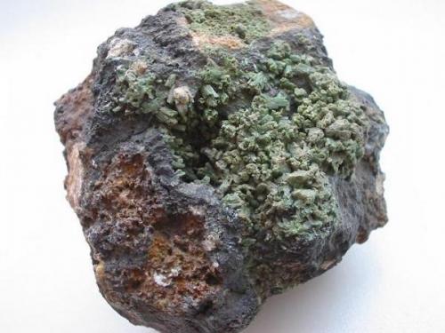Hollow crystals of pyromorphite on limonite from the Dorothea Landeskrone mine, Clausthal-Zellerfeld, Harz. (Author: Andreas Gerstenberg)