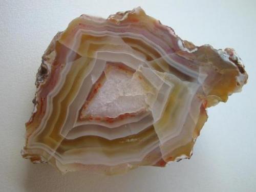 Nice polished pastel agate from the classic location Wendelsheim near Alzey, Rhineland-Palatinate. Sample 6 cm. (Author: Andreas Gerstenberg)