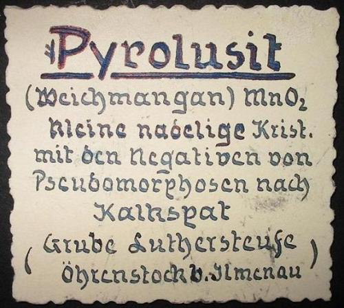 The man who crafted this label really loved his collection... All laborious handmade, former Antonjewitsch collection/Berlin (about 1950). (Author: Andreas Gerstenberg)