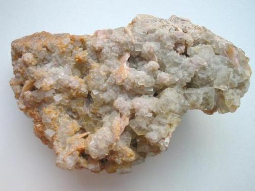 An old Wölsendorf/Bavaria fluorite (which was bleached over the years...) with some baryte from the seldom documented location Staatsbruch quarry. 9 cm sample. (Author: Andreas Gerstenberg)